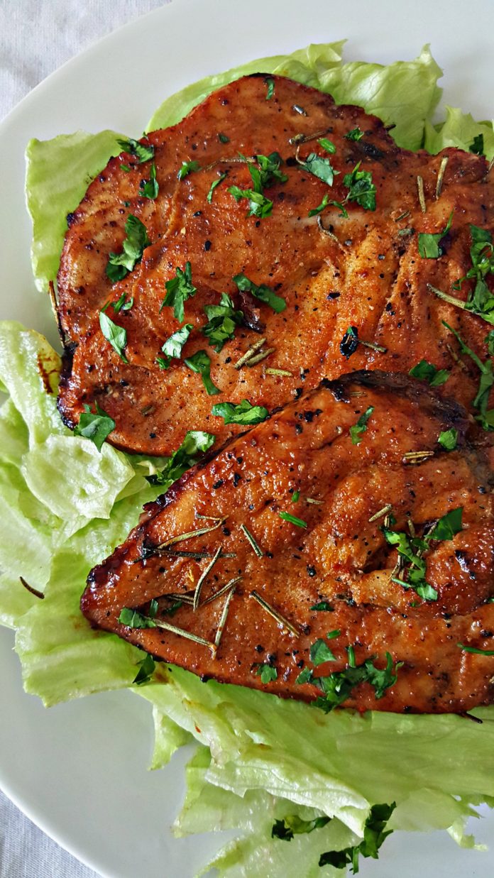 How to bake chicken breasts that are the most juicy, tender, and tasty in only 5 easy steps. It completely alters the way chicken is baked